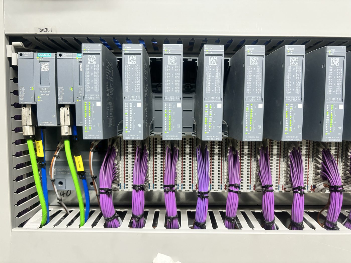 Siemens ET200SP HA high-availability remote I/O station